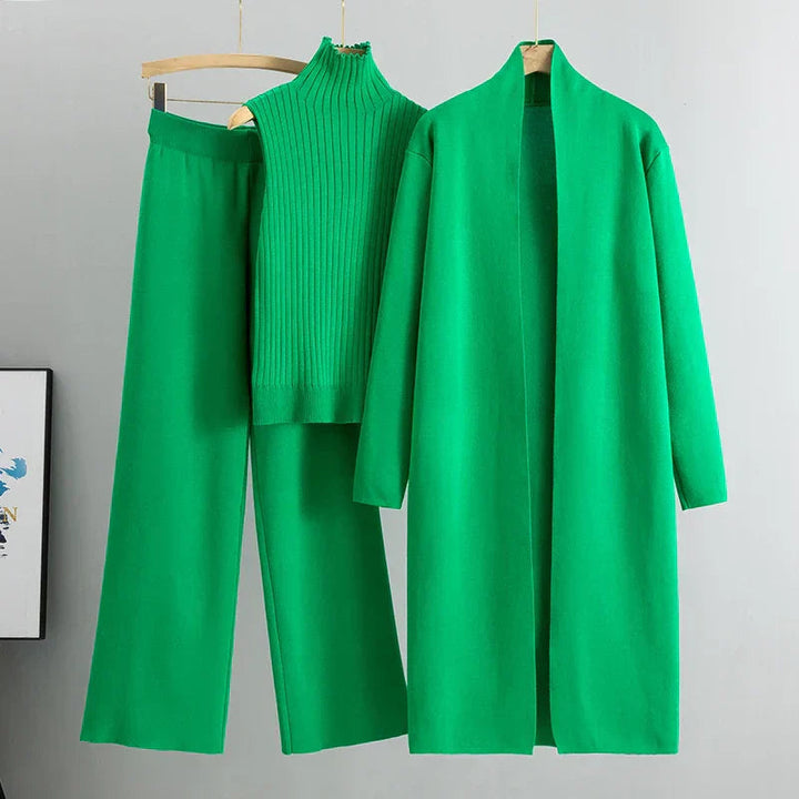 Three-Piece Set "Naya"